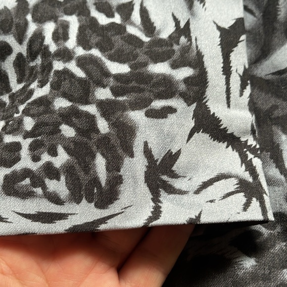 Crazy Larry Stylish Gray Black Ultra Suede Pants Tummy Control Women’s Sz 10 - Picture 3 of 5